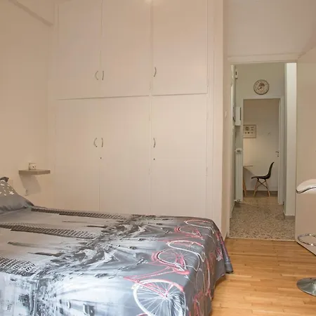 Messolonghi Square Apartment *